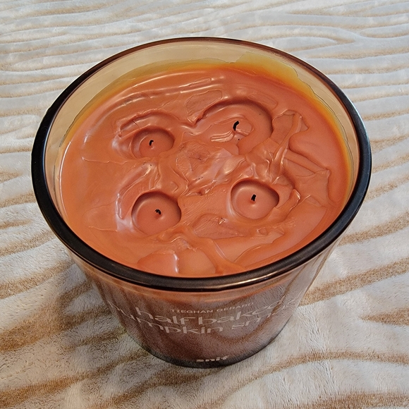 Snif Half Baked Pumpkin Smash Candle - Picture 4 of 4